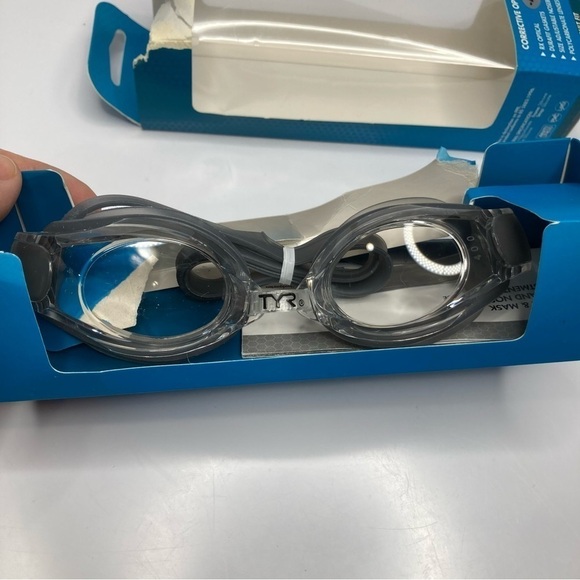 TYR corrective optical goggles -4.00 - Picture 4 of 6